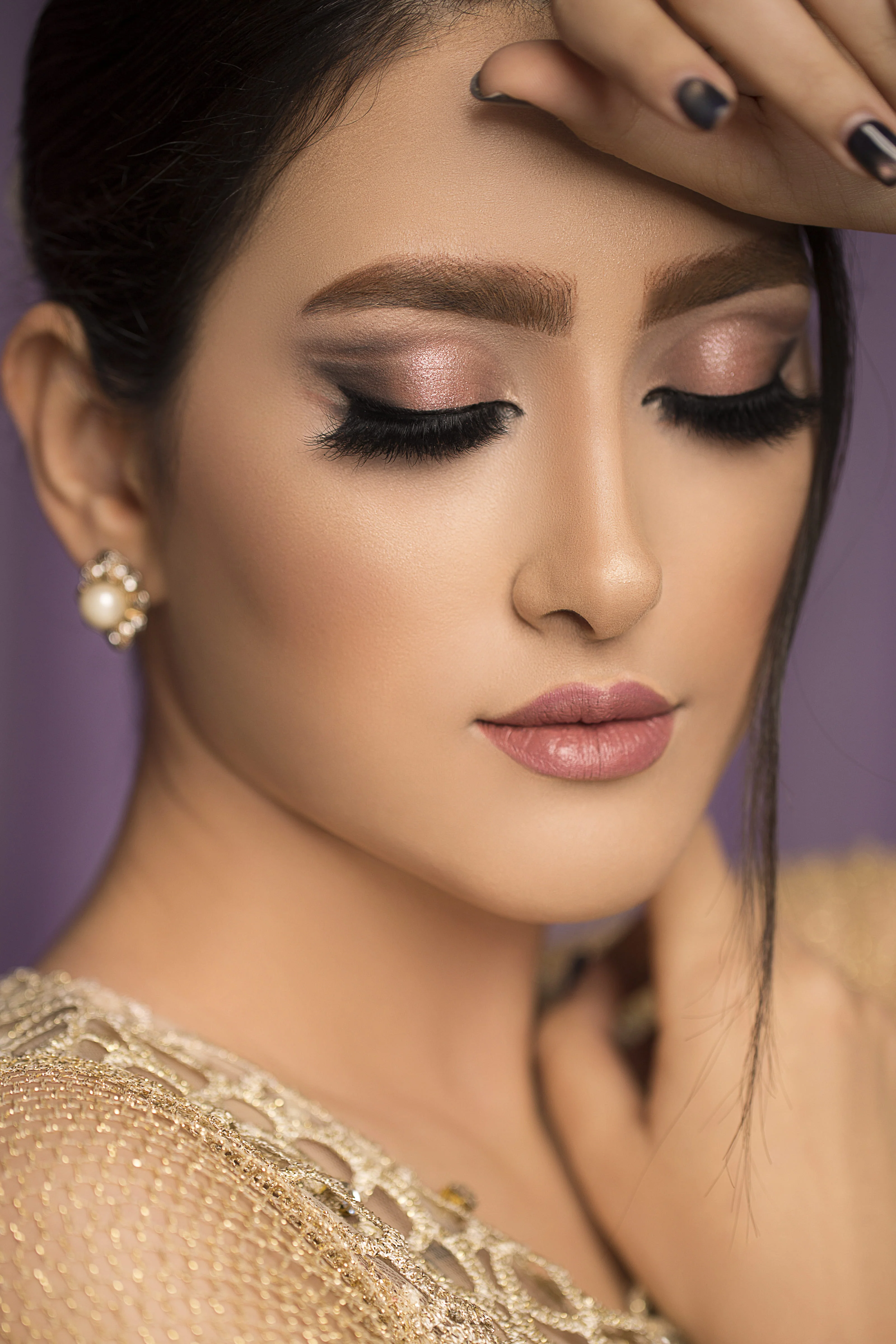 Elegant Bridal Hairdo and Makeup